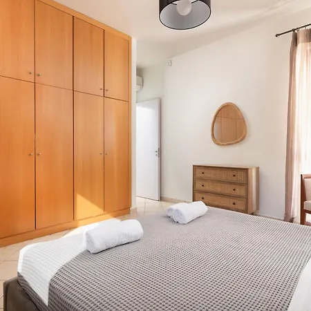 Blue & View فيلة *